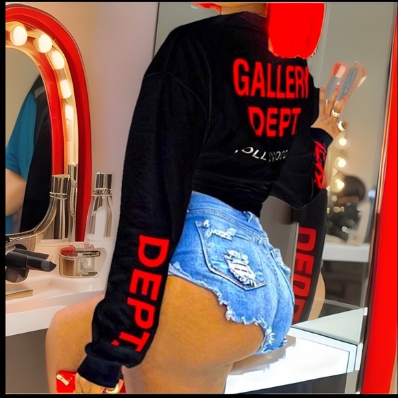 Gallery Dept. Hollywood California Black W/ Red Graphics Long Sleeve Shirt - Picture 1 of 7